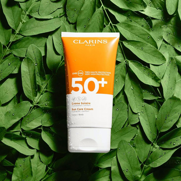 Krem przeciwsłoneczny do ciała Clarins nawilżający SPF 50+ 150 ml (3380810305029) - obraz 4