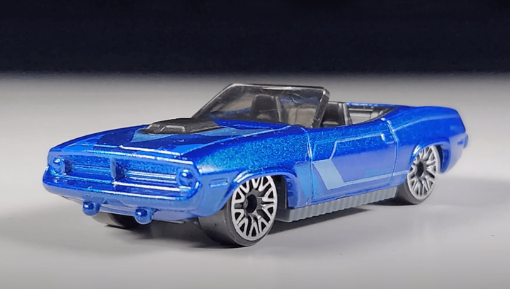 Машинка Базовая Hot Wheels '70 Plymouth Barracuda Roadsters 1:64 HTC13 Dark Blue - Фото 3 Машинка Базовая Hot Wheels '70 Plymouth Barracuda Roadsters 1:64 HTC13 Dark Blue - изображение 3