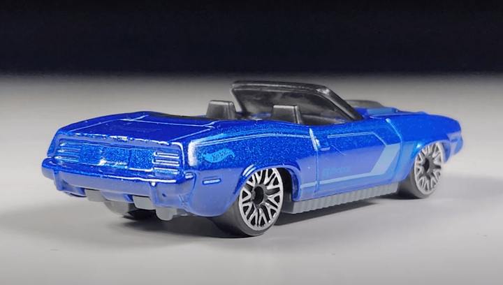 Машинка Базовая Hot Wheels '70 Plymouth Barracuda Roadsters 1:64 HTC13 Dark Blue - Фото 4 Машинка Базовая Hot Wheels '70 Plymouth Barracuda Roadsters 1:64 HTC13 Dark Blue - изображение 4