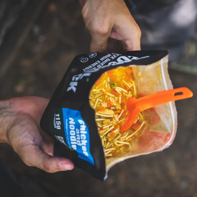 Сухой паек Tactical Foodpack® - Лапша с курицей 90 г (Takctik-495M-T) - зображення 2