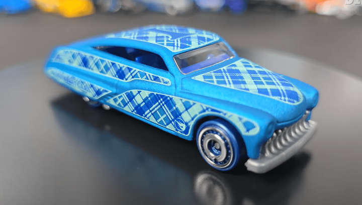 Машинка Базовая Hot Wheels Purple Passion Treasure Hunts Art