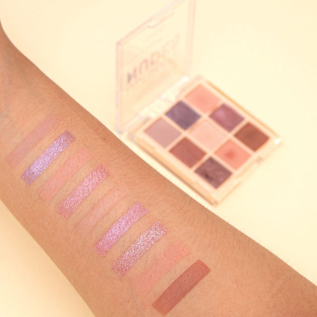 Палетка тіней для повік Revolution Make Up Ultimate Nudes матові Light 8.1 г (5057566437110) - зображення 3