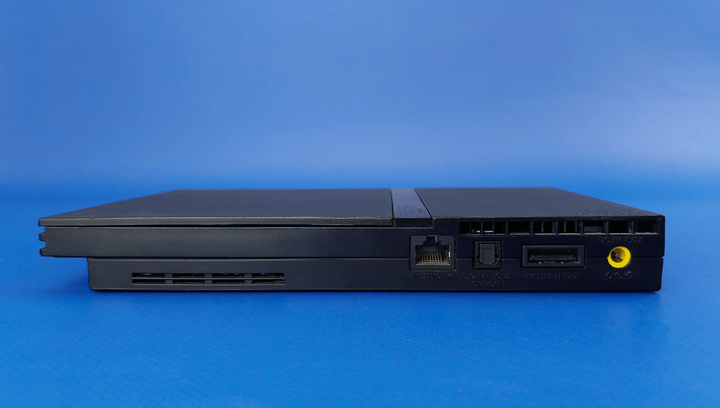Набор Консоль Sony PlayStation 2 Slim SCPH-7xxx Chip Black Б/У + Геймпад Беспроводной RMC - Фото 7 Набор Консоль Sony PlayStation 2 Slim SCPH-7xxx Chip Black Б/У + Геймпад Беспроводной RMC - изображение 7