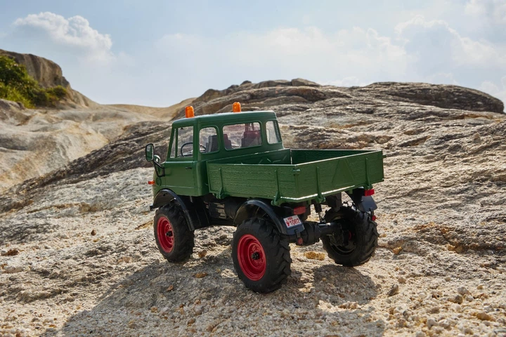 Машинка на радіокеруванні FMS 1:24 FCX24 MERCEDES-BENZ UNIMOG 421