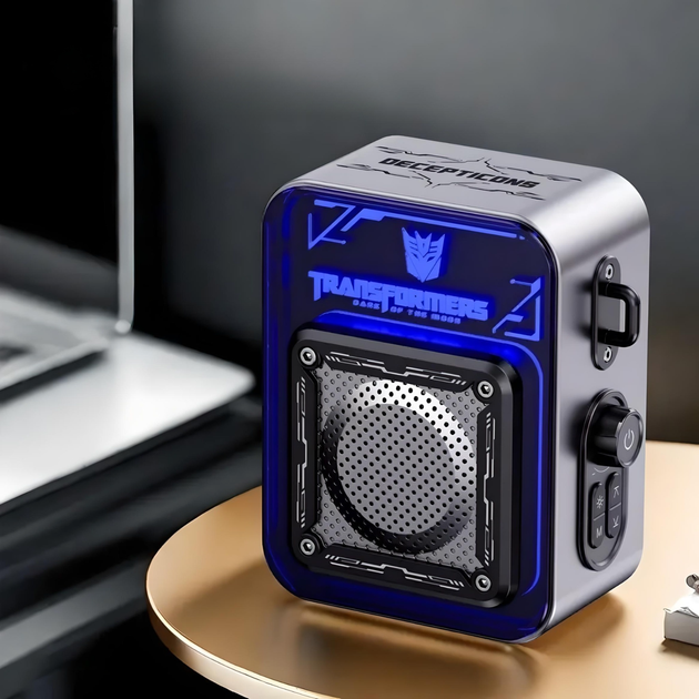 Портативная Bluetooth колонка Transformers TF-Y02 Megatron с басами, RGB-подсветкой, 1800 mAh, серая - Фото 2 Портативная Bluetooth колонка Transformers TF-Y02 Megatron с басами, RGB-подсветкой, 1800 mAh, серая - изображение 2