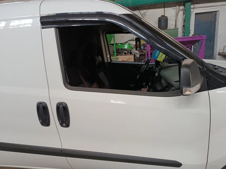 Ветровики (2 шт., Sunplex Sport) для Opel Combo 2012-2018 гг - Фото 3 Ветровики (2 шт., Sunplex Sport) для Opel Combo 2012-2018 гг - изображение 3