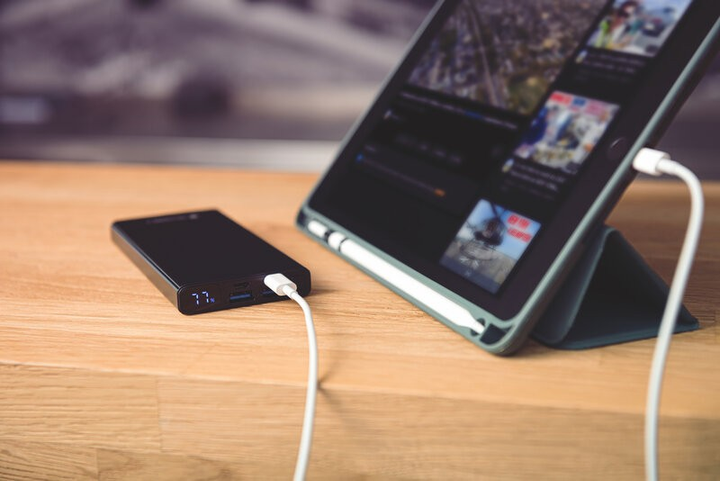 Powerbank GoGEN 20000 mAh 20W Black (GOG-PB200007B) - obraz 5