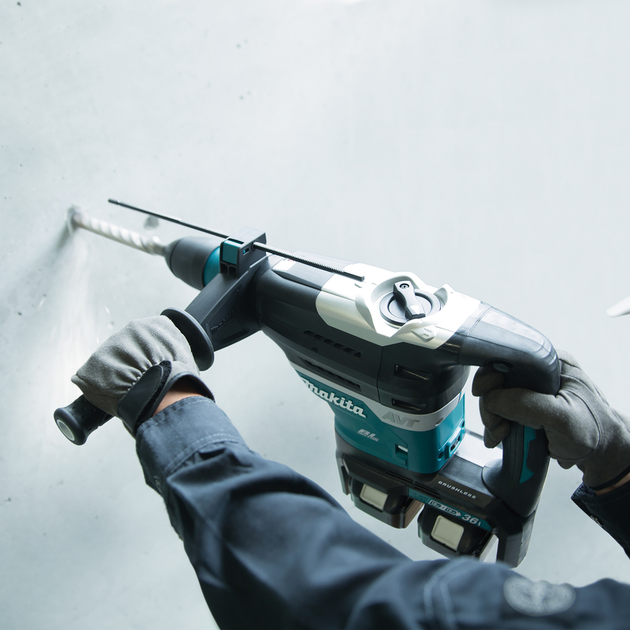 Акумуляторний перфоратор Makita DHR400PT2 LXT SDS-MAX 18В + 18В + 2 АКБ 5 Ah + З/П + кейс електричний безщітковий ручний (4166) - зображення 11