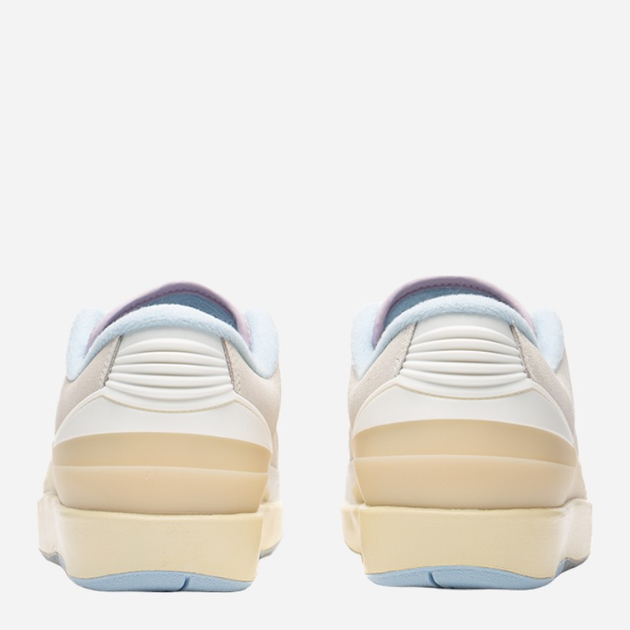 Buty do koszykówki damskie Nike Jordan Brand Air Jordan 2 Low Wmns DX4401-146 39 Białe (196604401098) - obraz 3
