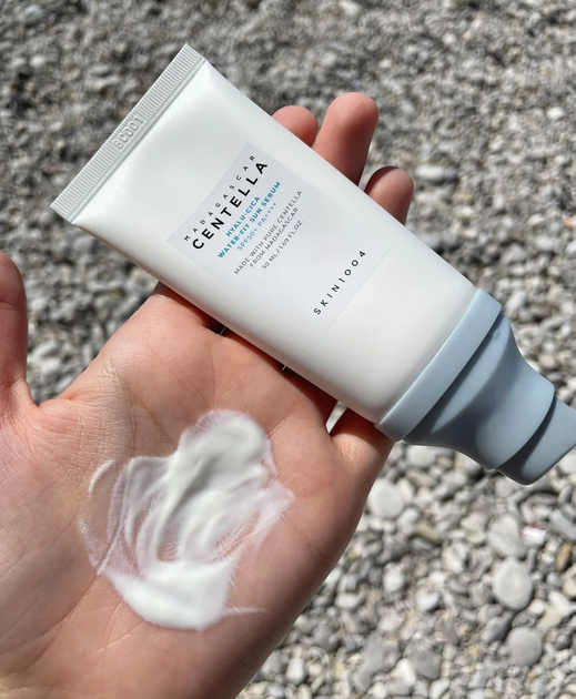 Солнцезащитная сыворотка с гиалуроновой кислотой SKIN1004 Hyalu-Cica Water-Fit Sun Serum SPF50+ PA++++, 50 мл - изображение 2