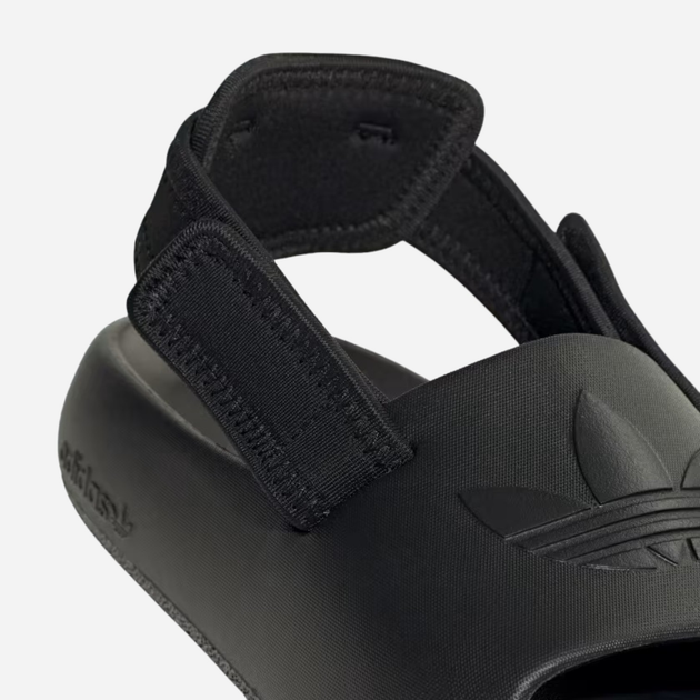 Підліткові спортивні сандалії для хлопчика adidas Originals Adifom Adilette J IG8166 40.5 (7UK) Чорні (4066764409059) - зображення 8