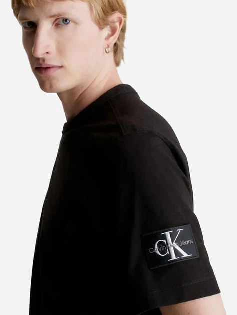 Футболка бавовняна чоловіча Calvin Klein Jeans J30J323484BEH 2XL Чорна (8720108076999) - зображення 4