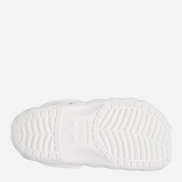 Chodaki damskie ocieplane Crocs Classic Lined Overpruff Clog 210059-100 38-39 Białe (196265760008/0196265760008) - obraz 7