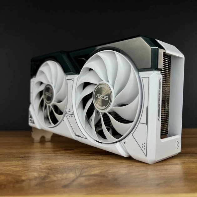 Дискретная видеокарта nVidia GeForce RTX 4060, 8 GB GDDR6, 128-bit