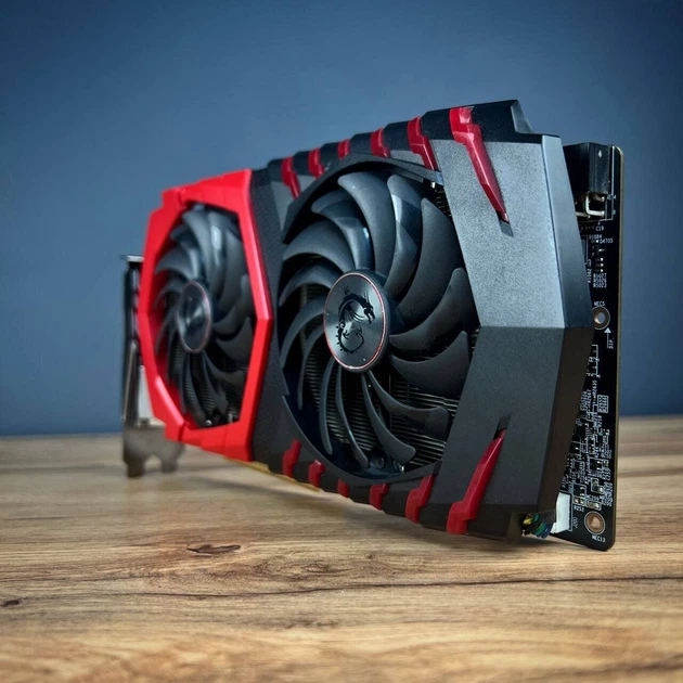Дискретна відеокарта AMD Radeon RX 570, 4 GB GDDR5, 256-bit / DVI, DisplayPort, HDMI (Radeon RX 570 GAMING X 4G) б/в - зображення 4
