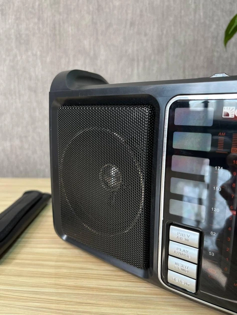 Радіоприймач від мережі з акумулятором і роз'ємом під батарейки, USB, SD і ліхтариком GOLON RX — 333 Дерево - зображення 4