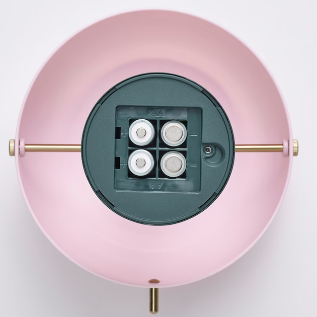 Настольная светодиодная лампа на батарейках IKEA Nödmast 505.759.05 Cветло-розовая/Темно-серо-зеленая 26 см - изображение 4