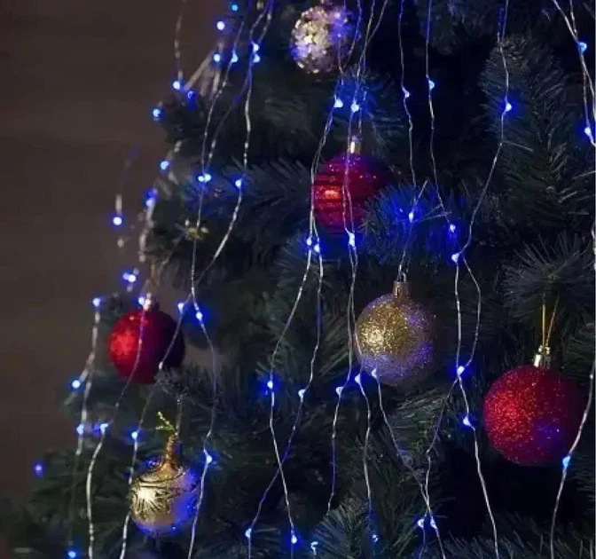 Гірлянда роса Кінський хвіст, 10 ниток по 2м, 200 LED, від мережі 220В, Синій - Фото 3 Гірлянда роса Кінський хвіст, 10 ниток по 2м, 200 LED, від мережі 220В, Синій - зображення 3