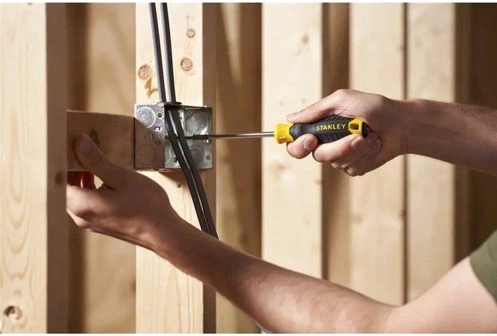 Отвертка Stanley Cushion Grip под шлиц Pz2 с длиной жала 100 мм (STHT16163-0) - изображение 5