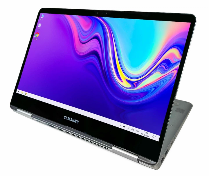 Ноутбук Samsung Notebook 9 Pro: Core i7-8550U / RAM 16 ГБ / AMD