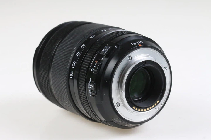 Объектив Fujifilm XF 18-135mm f/3.5-5.6 R LM OIS WR (16432853