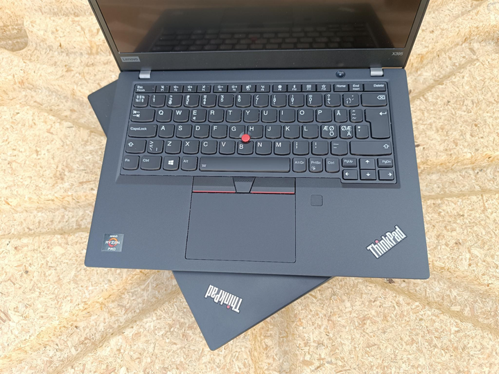x*n様 Lenovo ThinkPad X395 本体のみ（充電器なし） x*n様 Lenovo ThinkPad X395 本体のみ（充電器なし）