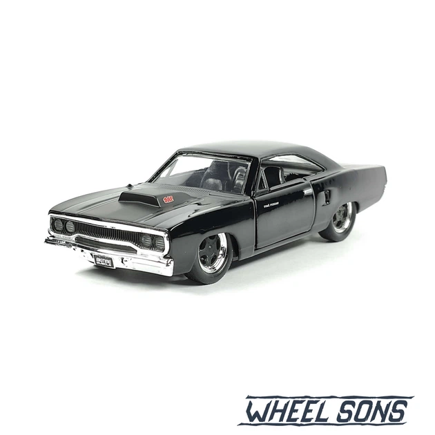 Модель автомобіля Plymouth Road Runner 1970 1:32 Jada (J5527) - изображение 5