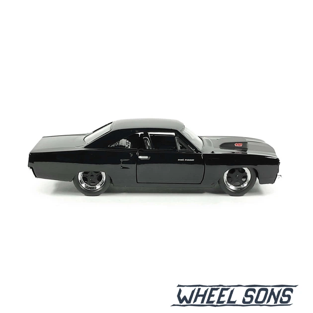 Модель автомобіля Plymouth Road Runner 1970 1:32 Jada (J5527) - изображение 9