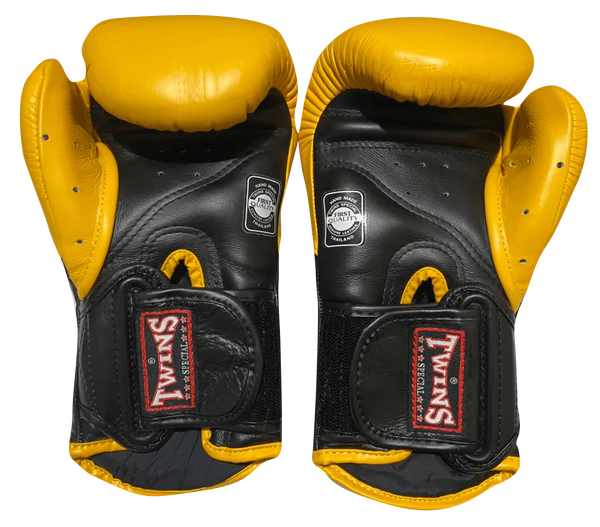 Боксерские перчатки Twins Velcro Extra Design BGVL6 Black Yellow (BGVL6-BKYE-16oz) - изображение 3
