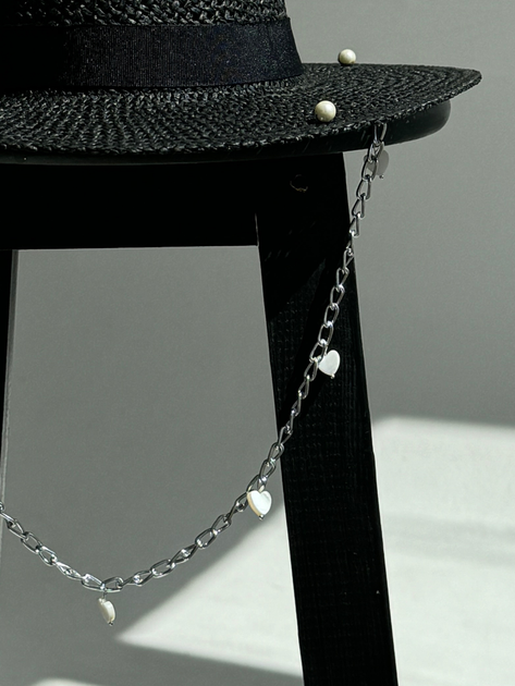 Шляпа Федора женская D.Hats из рафия с цепью серебро с сердцами черная - изображение 4