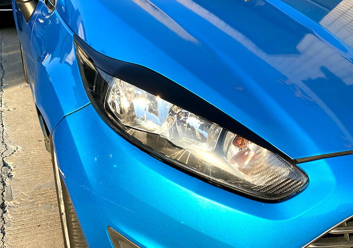 Накладки на фары, реснички Ford Fiesta MK6 черный глянец ABS-пластик (13-17 г.в.) - изображение 2