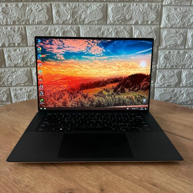 XPS15 9500 i7 GTX1650Ti メモリ20GB SSD1.3TB Игровой ноутбук Б-класс Dell XPS 15 9500 / 15.6