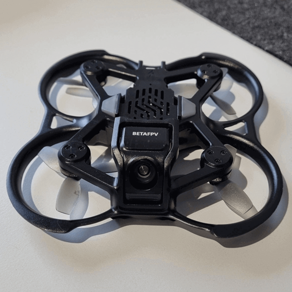 Квадрокоптер BETAFPV Aquila16 FPV Kit - FPV дрон з камерою, БК двигуни, до 8 хв окуляри VR03, пульт LiteRadio 2 SE та кейс Чорний - изображение 8