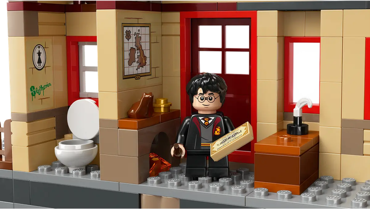 Zestaw klocków LEGO Harry Potter Hogwart Express i stacja Hogsmeade 1074 elementy (76423) - obraz 8