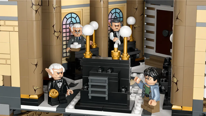 Zestaw klocków LEGO Harry Potter Czarodziejski Bank Gringotta - edycja kolekcjonerska 4801 element (76417) - obraz 9
