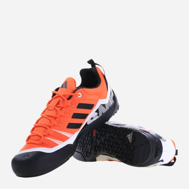 Buty turystyczne męskie adidas Terrex Swift Solo 2 IE6902 41.5 Pomarańczowe (4066746368985) - obraz 4