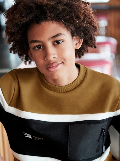 Bluza bez kaptura chłopięca Mayoral 7.453-10 128 cm Musztardowy (8445865508599) - obraz 4