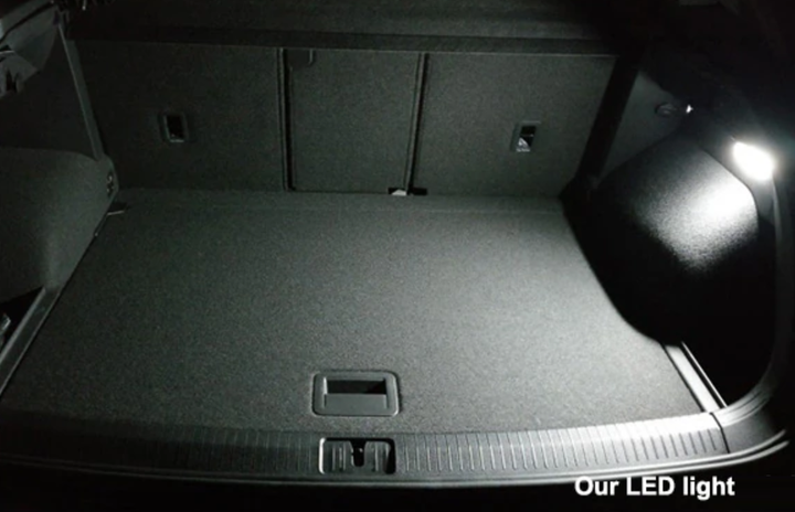 Підсвічування багажника (LED) BMW F10 E65 F01 E70 E71 E85 - зображення 6