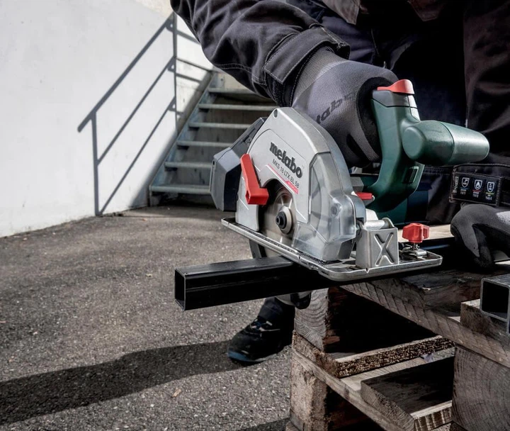 Акумуляторна дискова пила Metabo MKS 18 LTX BL 58 у Metabox без акб і з/п (600773840) - зображення 3