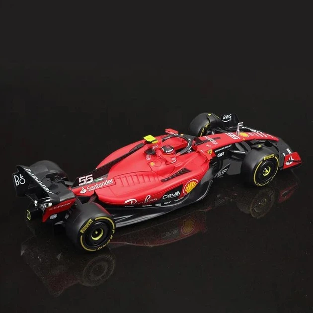 Колекційна Модель Bburago F1 Ferrari SF-23 #55 Carlos Sainz Jr