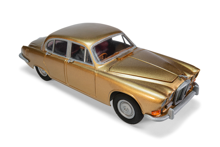 Збірна модель 1/32 автомобіль Jaguar 420 Airfix A03401V - зображення 2