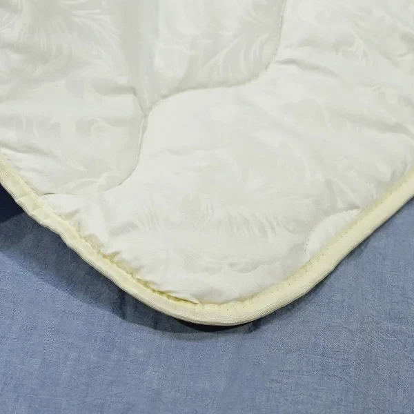Ковдра Viluta Comfort вовняна 140х205см біла - зображення 3
