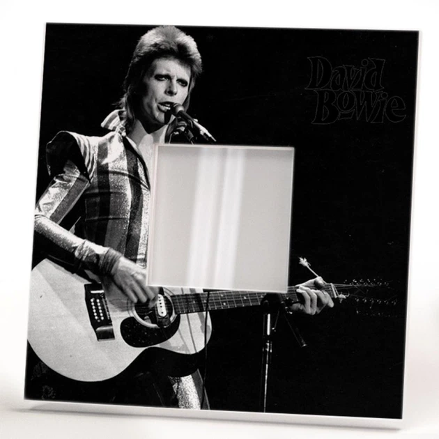 Зеркало "Дэвид Боуи. David Bowie" подарок для фанатов, поп-музыка, украшение интерьера в бар, клуб, спальню - Фото 2 Зеркало "Дэвид Боуи. David Bowie" подарок для фанатов, поп-музыка, украшение интерьера в бар, клуб, спальню - изображение 2