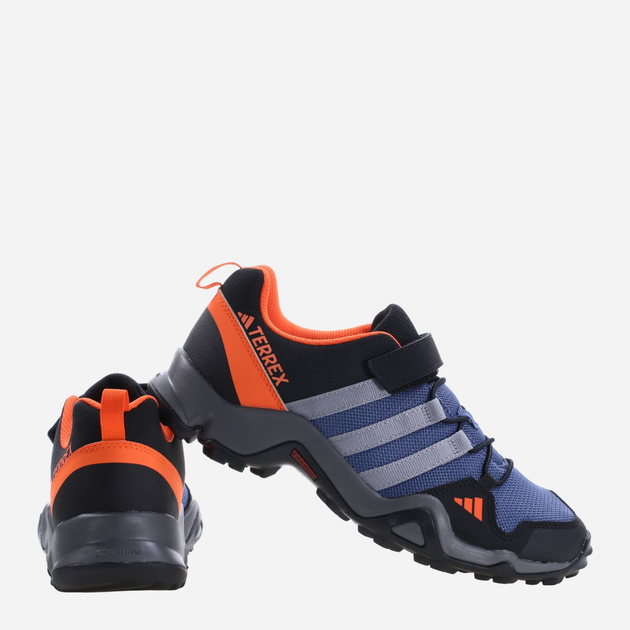 Підліткові трекінгові кросівки для хлопчика Adidas Terrex AX2R CF K IF5703 38.5 Чорні з синім (4066761661597) - зображення 3