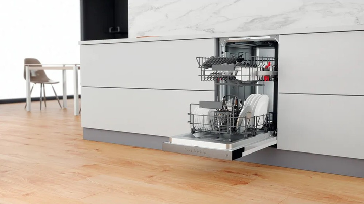 Вбудована посудомийна машина Whirlpool WSBC 3M27 X - зображення 4