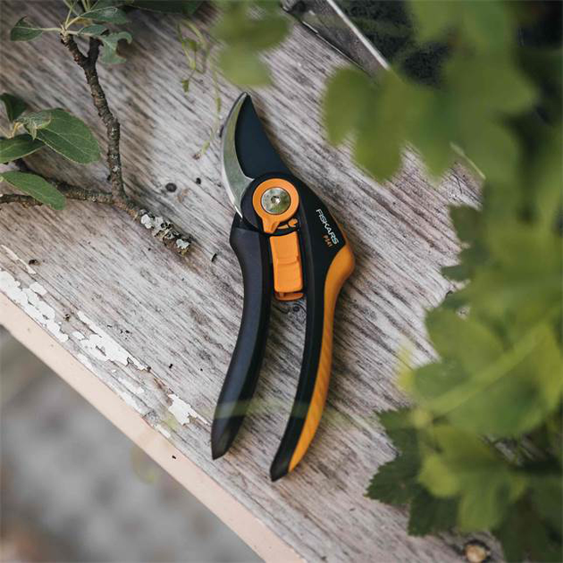 Sekator nożycowy Fiskars Plus P541 (6411501111166) - obraz 3