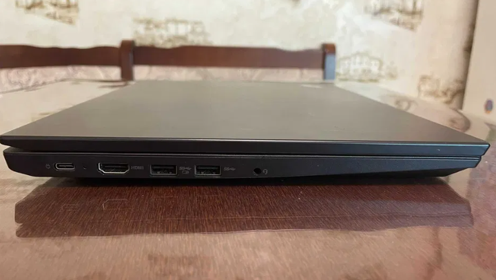 Ультрабук Lenovo Thinkpad E495 / 14" (1366x768) TN / AMD Ryzen 3 3200U (2 (4) ядра по 2.6 - 3.5 GHz) / 8 GB DDR4 / 256 GB SSD / AMD Radeon RX Vega 3 / WebCam б/у - Фото 6 Ультрабук Lenovo Thinkpad E495 / 14" (1366x768) TN / AMD Ryzen 3 3200U (2 (4) ядра по 2.6 - 3.5 GHz) / 8 GB DDR4 / 256 GB SSD / AMD Radeon RX Vega 3 / WebCam б/у - изображение 6