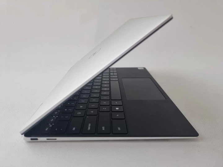 Ноутбук Dell XPS 13 7390 2 in 1 i5 1035G1/RAM 8GB/SSD 256GB/WIN 11