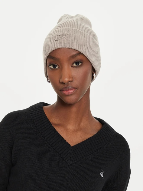 Czapka beany damska Calvin Klein K60K612590 One Size Beżowa (8720639556984) - obraz 2