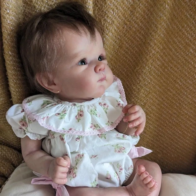 Реборн Лялька Дівчинка Reborn Baby м'яконабивна 45 см з прошитим волоссям - зображення 5